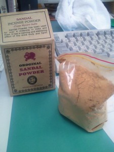 SANDAL  POWDER